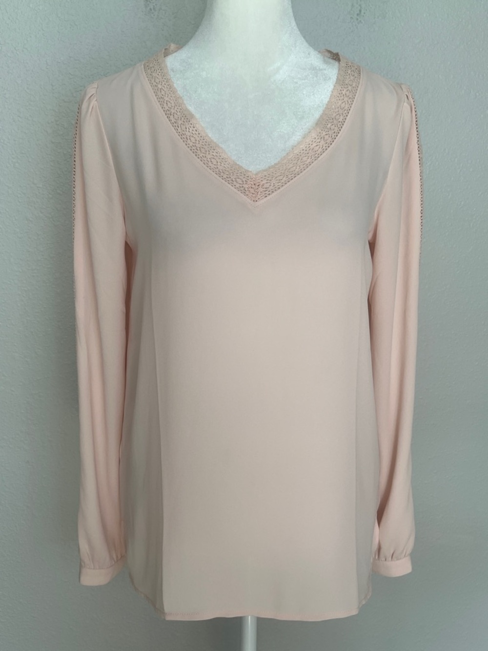 Loft Lace Trim vNeck Long Sleeve Blouse Pink Size XXS
